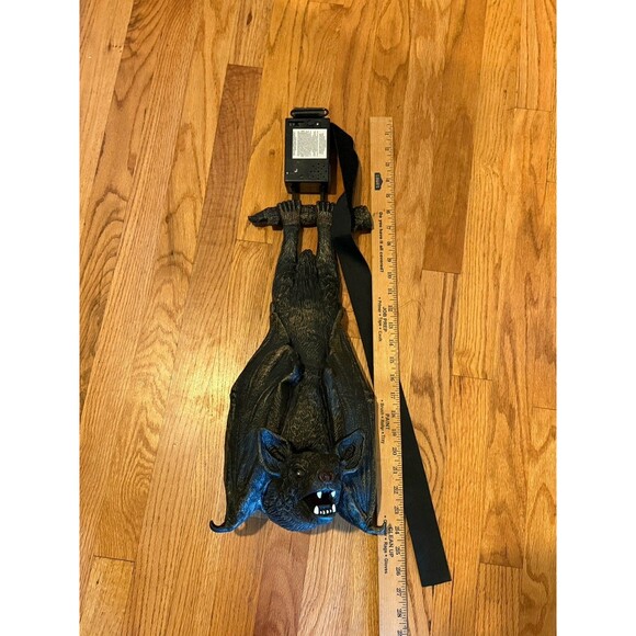 Halloween Animatronic Spirit Halloween Rocking Bat Motion Activated Light Up 24" - Picture 3 of 5